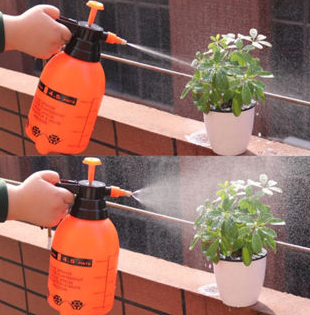 5 Rekomendasi Alat Sprayer Tanaman Terbaik