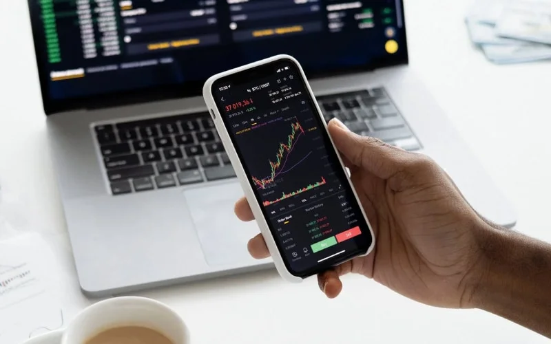 Aplikasi Trading Resmi: Kemudahan Berinvestasi di Era Digital