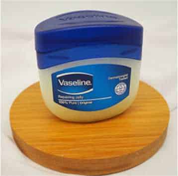 Keajaiban Vaseline Yang Memutihkan dan Mencerahkan Kulit