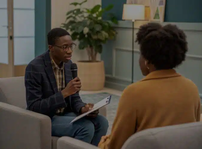 Orang yang Melakukan Wawancara Disebut? Mari Mengenal Dunia Jurnalis