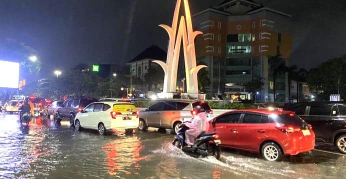 Hujan Lebat di Semarang, Sejumlah Ruas Jalan Tergenang